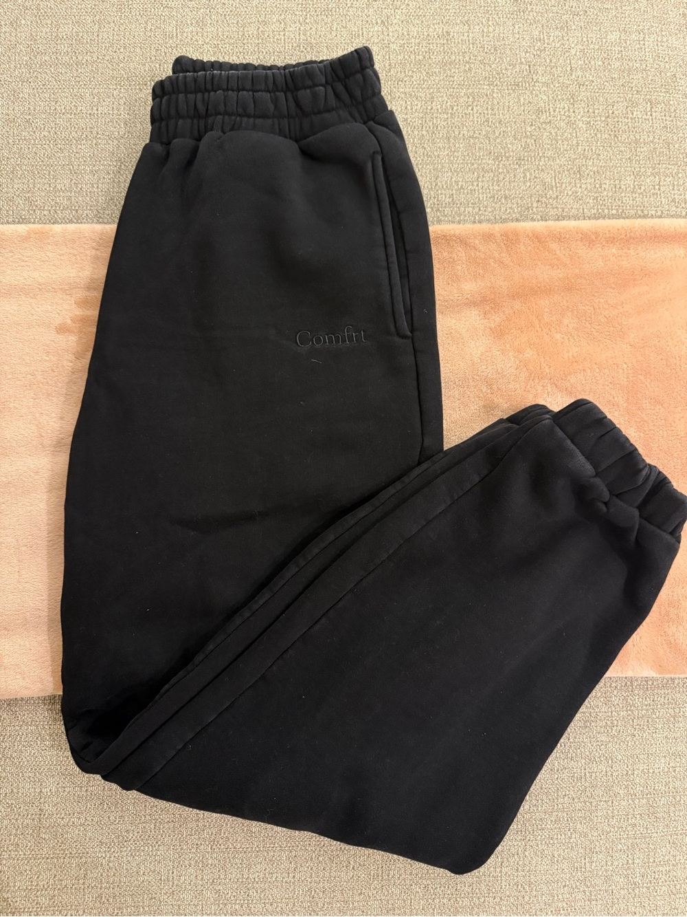 Comfrt Black Men's Jogger Sweatpants - Elastic Waist